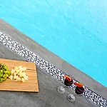 빌라 Cycladic Breeze With Private Pool